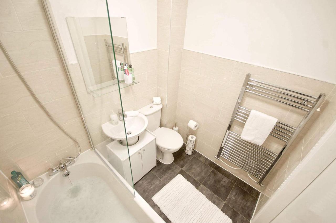 Affordable Digs Nr City Centre Sleeps5 Free Secure Parking Coventry Kültér fotó