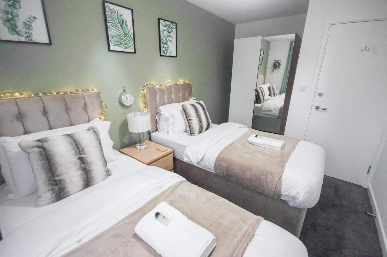 Affordable Digs Nr City Centre Sleeps5 Free Secure Parking Coventry Kültér fotó